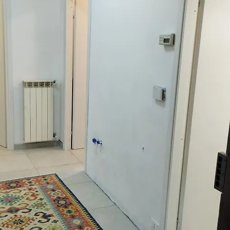 Piccola Matrimoniale Con Grande Finestra * سانريمو